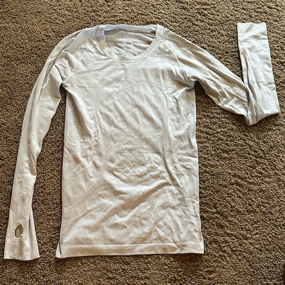 Lululemon Athletica Cream Long Sleeve Tee